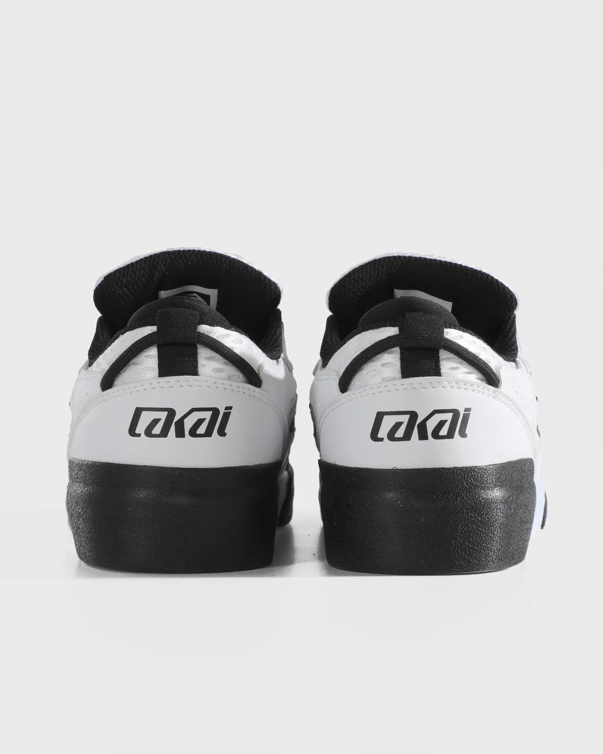 Payload / White Leather, Black