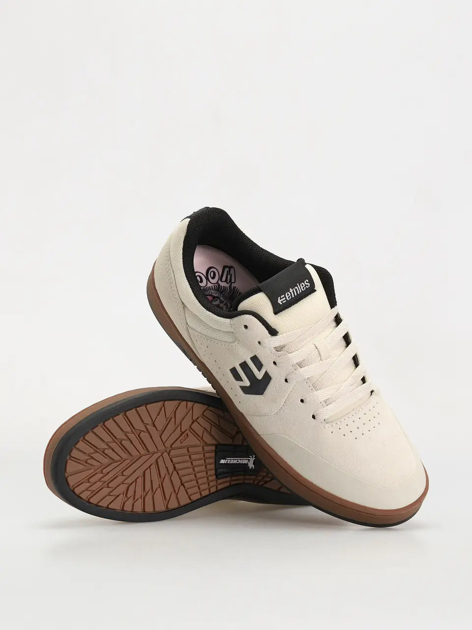 Marana White / Gum / Black