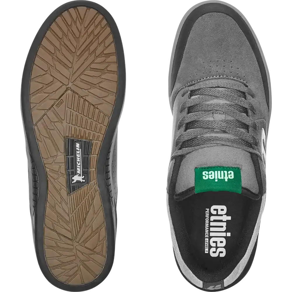 Marana / Grey, Grey, Black