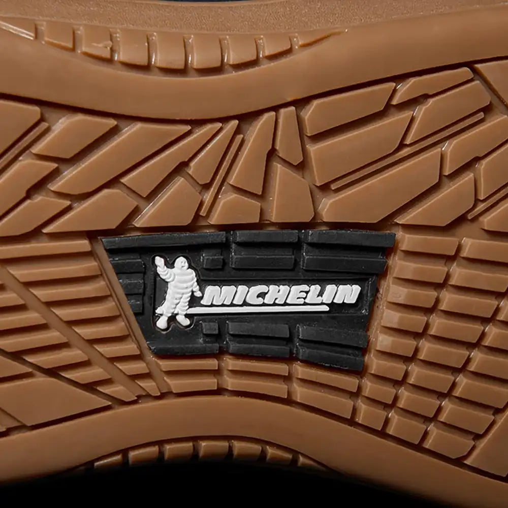 Marana / Black, Gum, Dark Grey