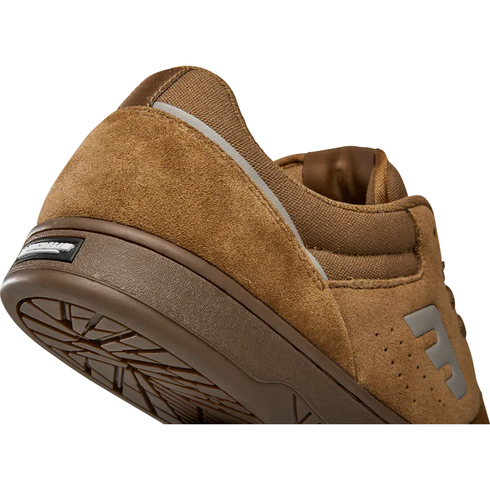 Marana / Brown, Gum