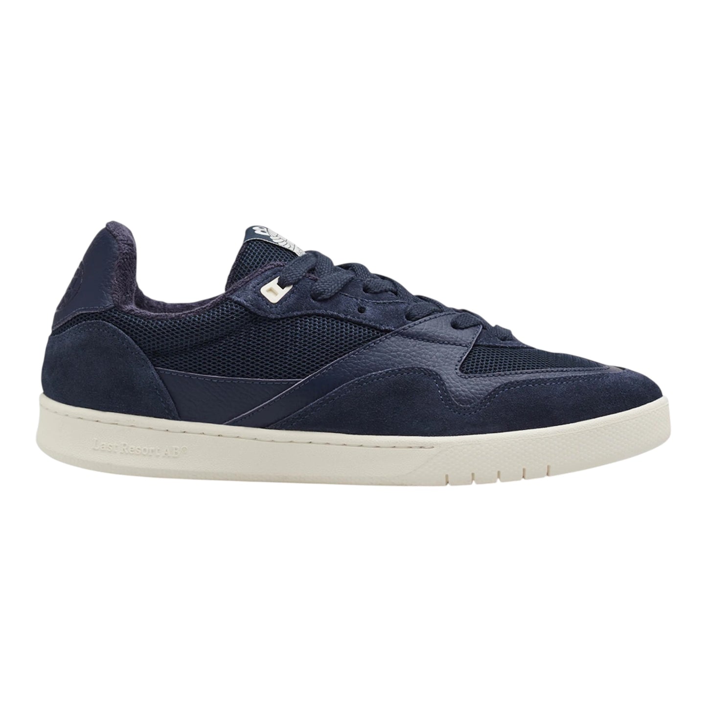 CM002 LO - Dark Navy / White