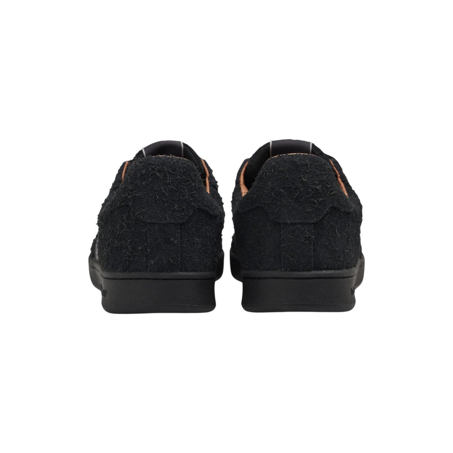 CM001 Perf Black / Black