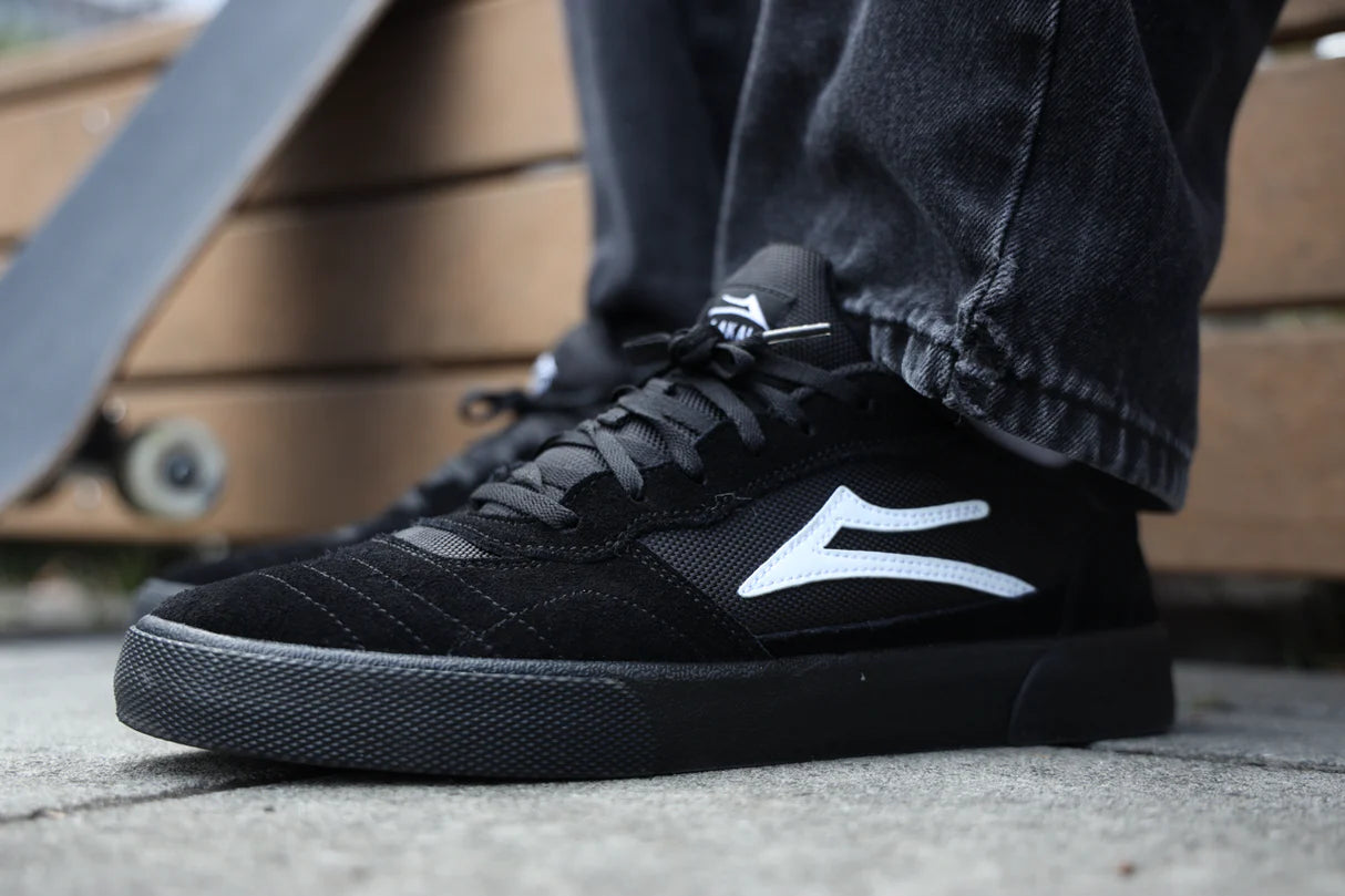 Cambridge / Black, Suede