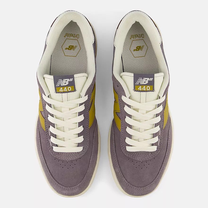 440 V2 Shoes