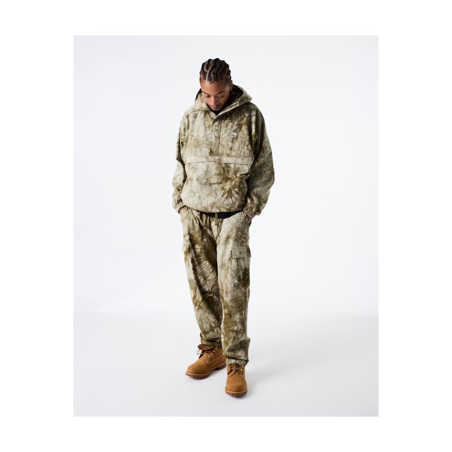 Tie Camo Hooded Quarter Zip Jacket / Beige