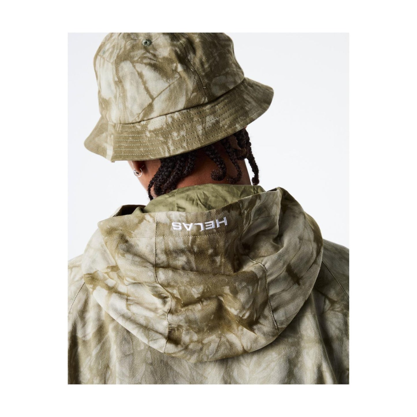 Tie Camo Hooded Quarter Zip Jacket / Beige