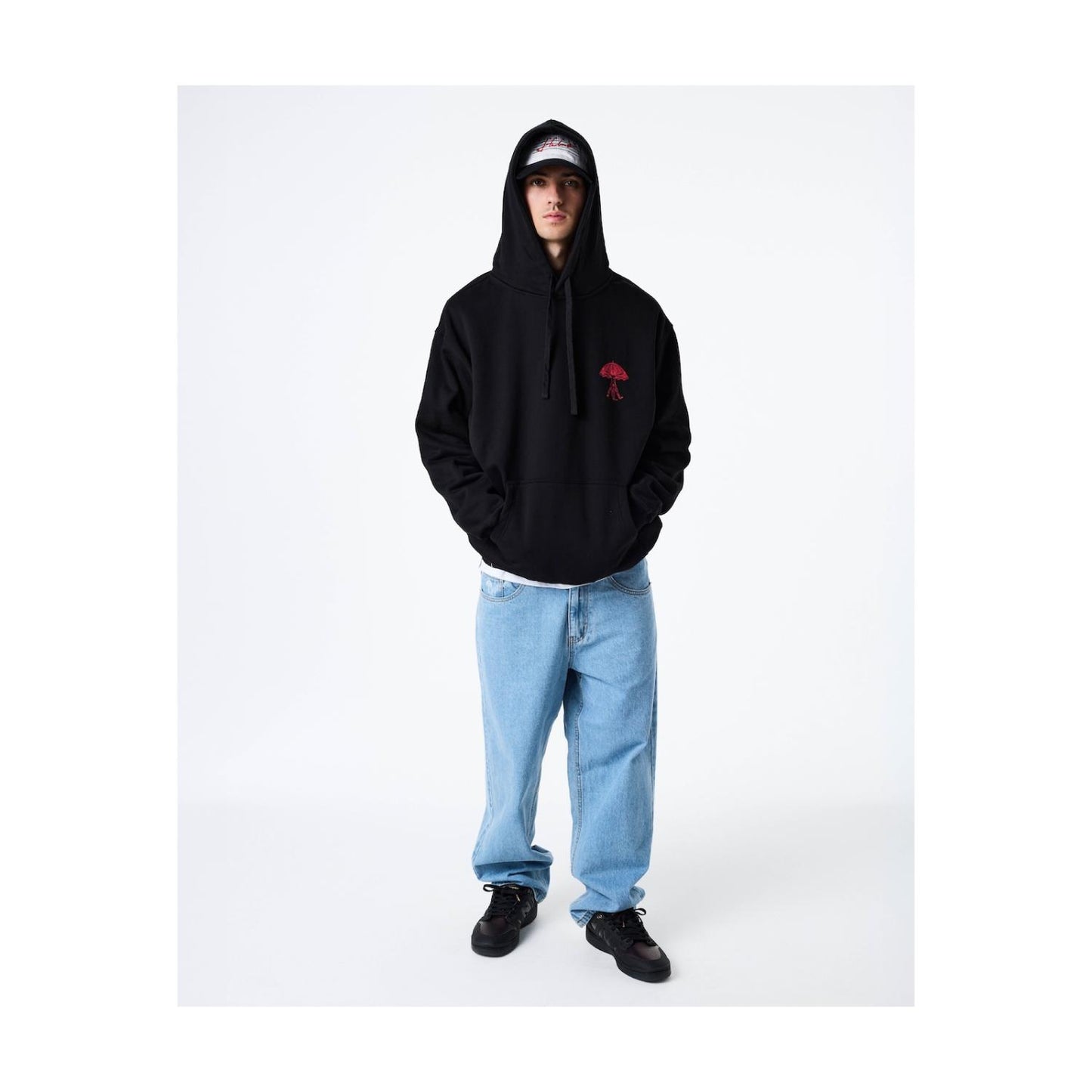 Vitruve Hoodie / Black